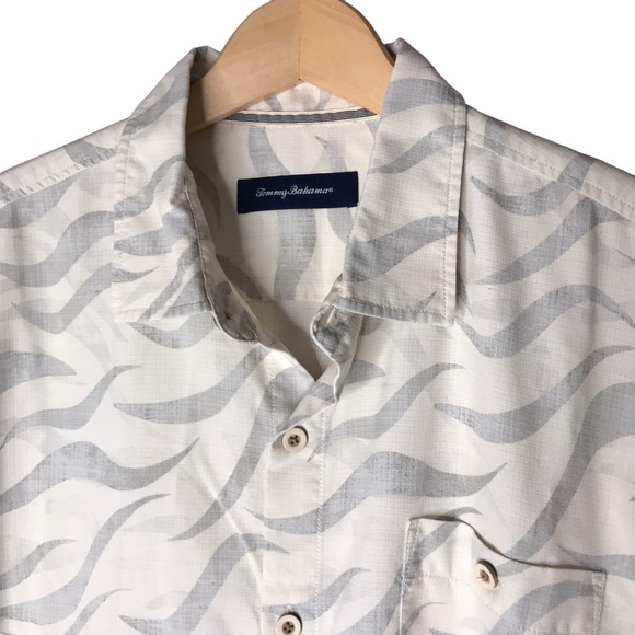 Tommy Bahama Camp Shirt Silk Blend Short Sleeve Wavy Pattern Cream Grey Men’s XL - Picture 3 of 13